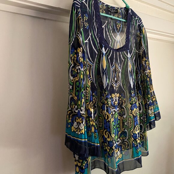 Separates by New York City Design Co., long bell sleeves Boho blouse, size 1X - Picture 3 of 10